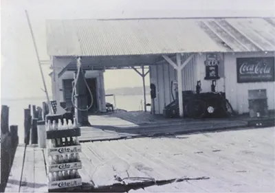 Andys_Dock_pre40s_copy.webp