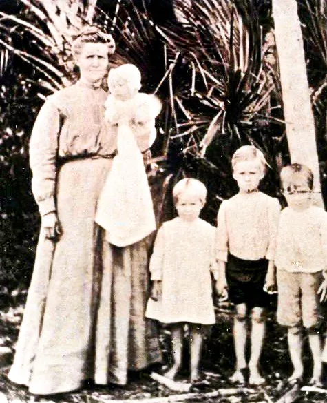 Hattie Brainerd and her children