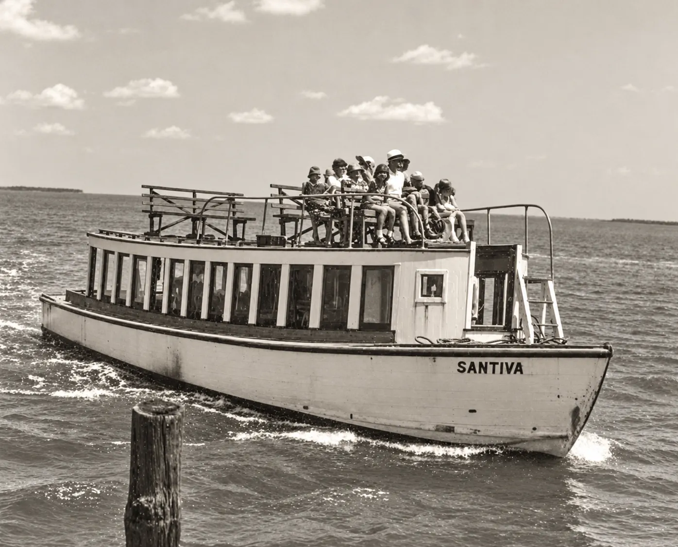 (23) 1936 Santiva mailboat 2.webp